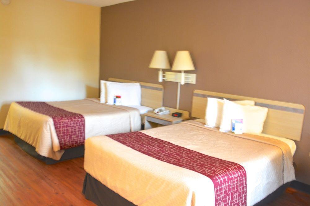 Red Roof Inn וולטרבורו מראה חיצוני תמונה