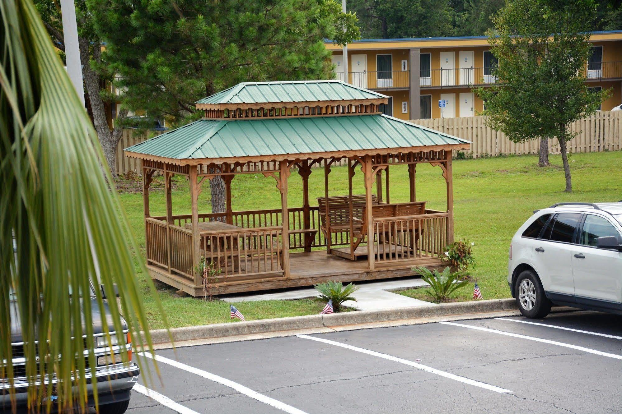 Red Roof Inn וולטרבורו מראה חיצוני תמונה
